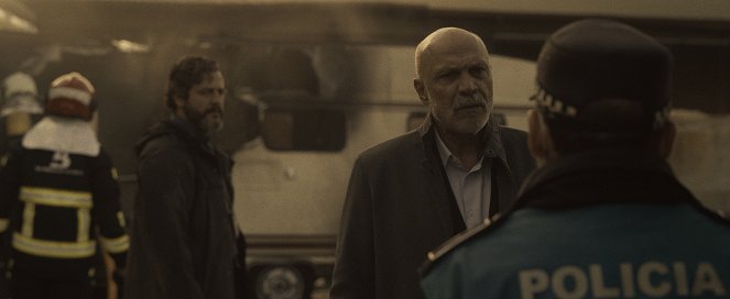 Infiesto - De la película - Isak Férriz, Juan Fernández