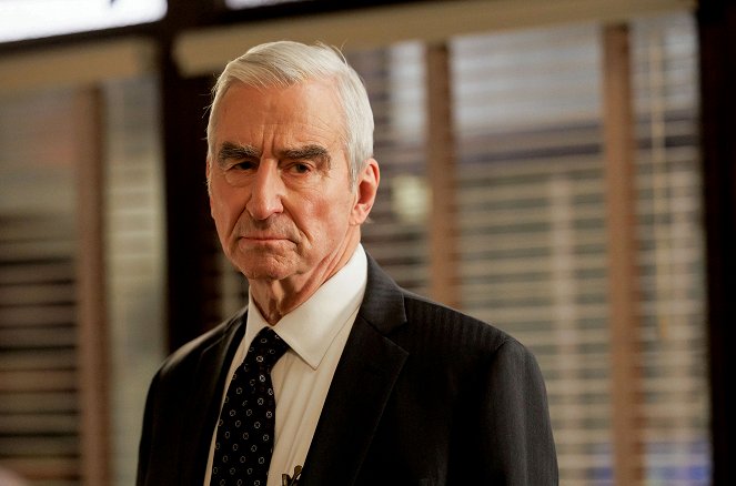 New York District / New York Police Judiciaire - Land of Opportunity - Film - Sam Waterston