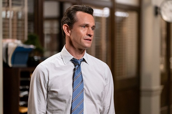 Law & Order - Season 22 - Only the Lonely - Photos - Hugh Dancy