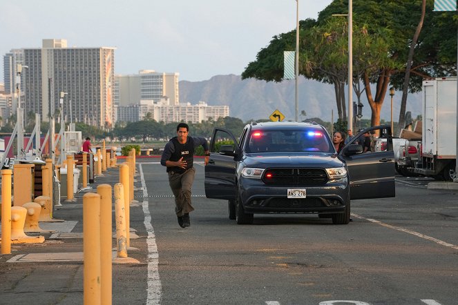 NCIS: Hawai'i - Good Samaritan - Photos