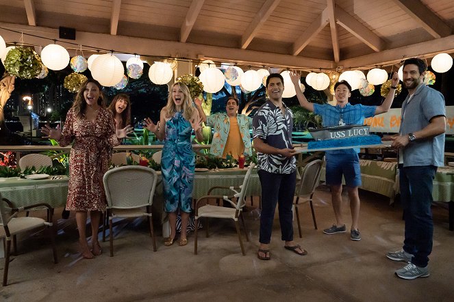 NCIS: Hawai'i - Good Samaritan - Van film - Vanessa Lachey, Seana Kofoed, Tori Anderson, Jason Antoon, Alex Tarrant, Danny Kang, Noah Mills
