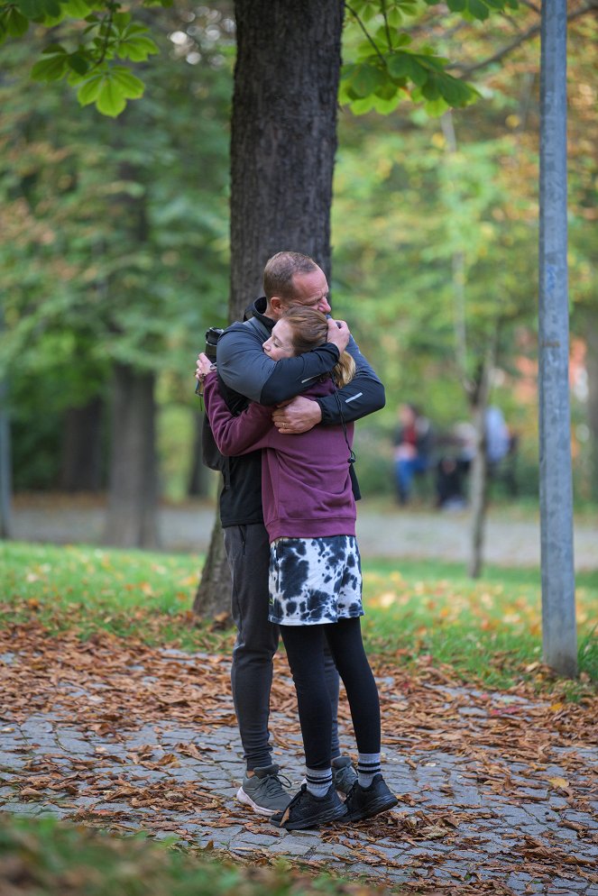 Jedna rodina - Lajkujte! - Photos - Filip Blažek, Denisa Biskupová