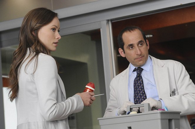 Dr House - Season 5 - Po obu stronach - Z filmu - Olivia Wilde, Peter Jacobson
