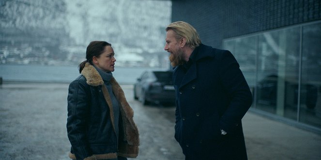 Poromafia - Kätkö - De la película - Annamaija Tuokko, Rune Temte