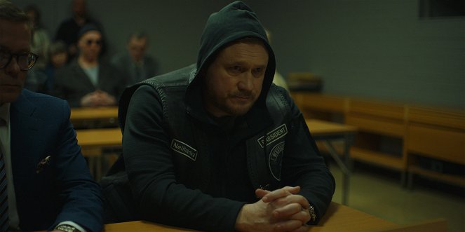 Sobí mafie - Kuka tappoi Ville Poikkipään? - Z filmu - Samuli Edelmann