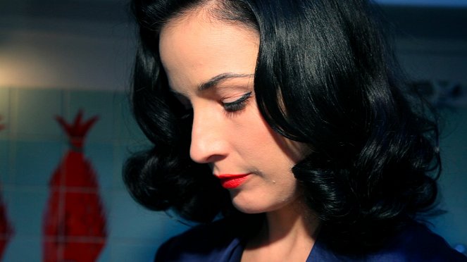 Forbidden Love - Van film - Dita Von Teese