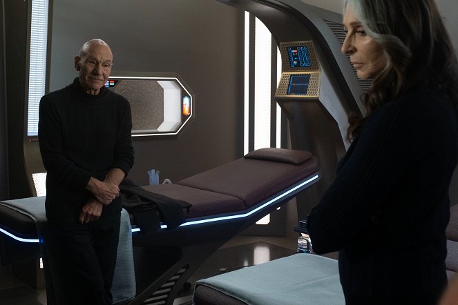 Star Trek: Picard - 17 Sekunden - Filmfotos - Patrick Stewart, Gates McFadden