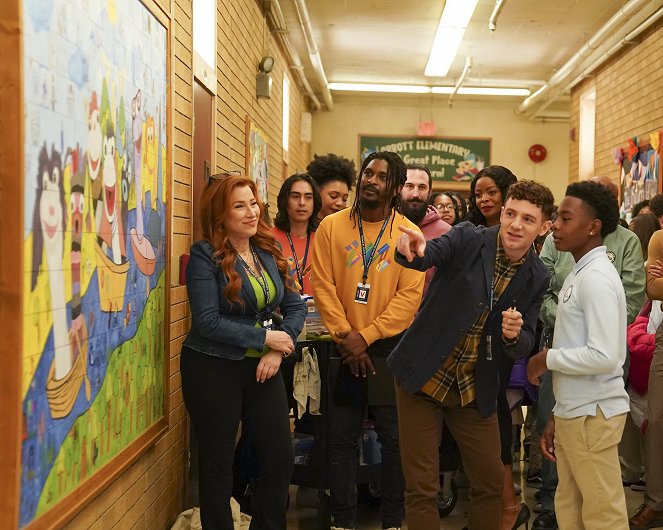 Abbott Elementary - Mural Arts - Photos - Lisa Ann Walter, Shwayze, Janelle James, Chris Perfetti