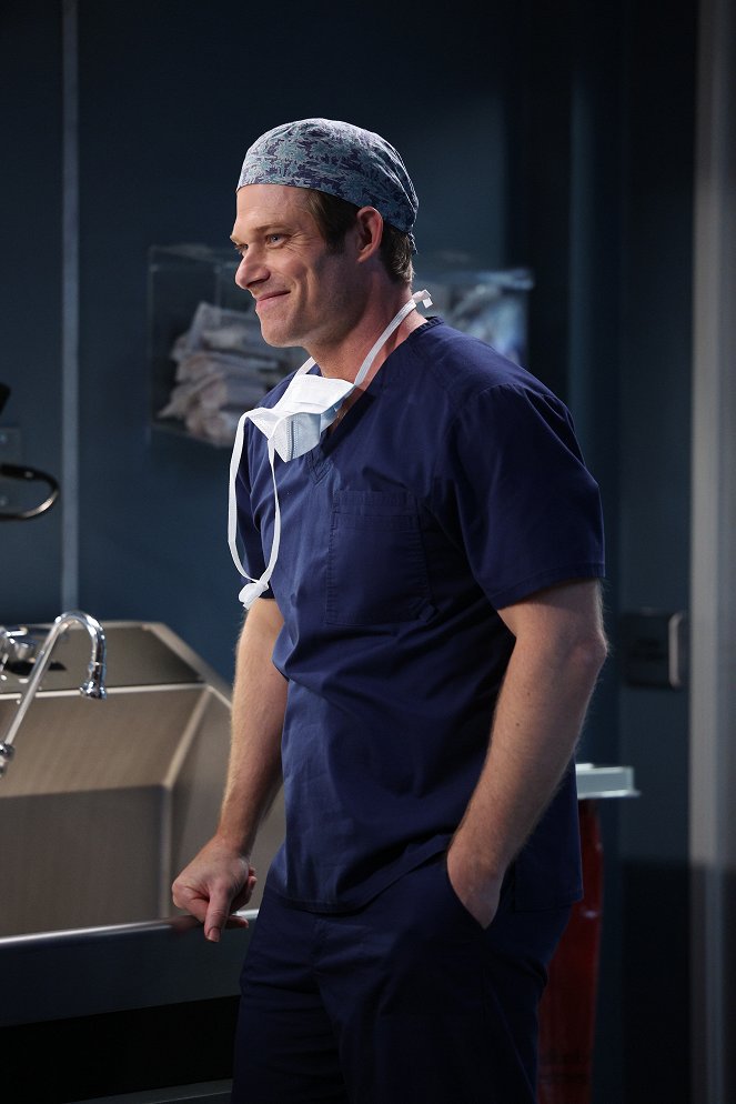 Grey's Anatomy - Season 19 - All Star - Photos - Chris Carmack