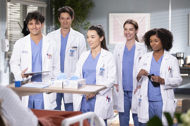 Grey's Anatomy - All Star - Photos - Niko Terho, Harry Shum Jr., Midori Francis, Adelaide Kane, Alexis Floyd