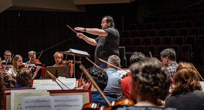 Dora - Flucht in die Musik - Photos