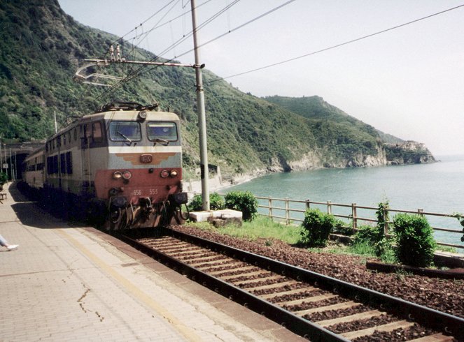 Eisenbahn-Romantik - Mit dem Zug zwischen Fels und Meer – Eisenbahn an der Ligurischen Küste - Z filmu