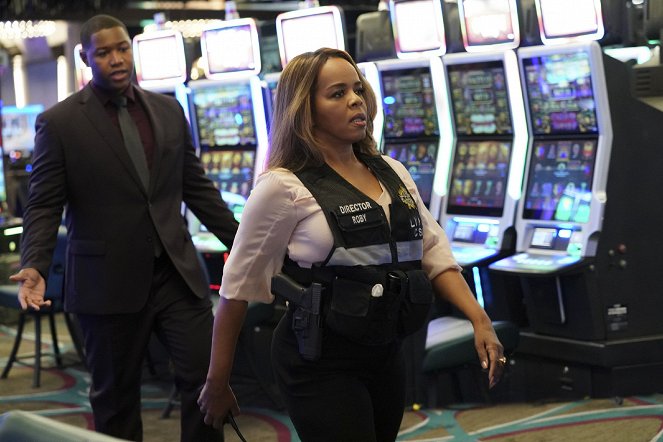 Les Experts : Vegas - Season 1 - Signed, Sealed, Delivered - Film