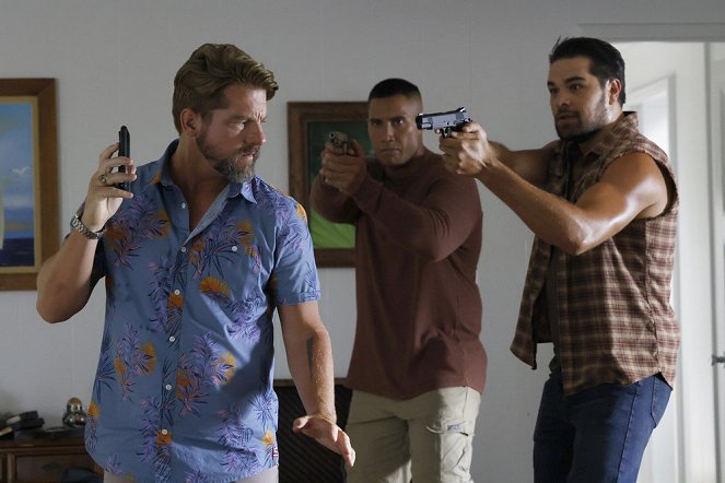 Magnum P.I. - Number One with a Bullet - Photos