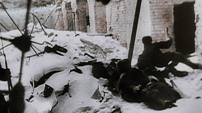 Toisen maailmansodan tärkeimmät tapahtumat väreissä - Siege of Stalingrad - Kuvat elokuvasta