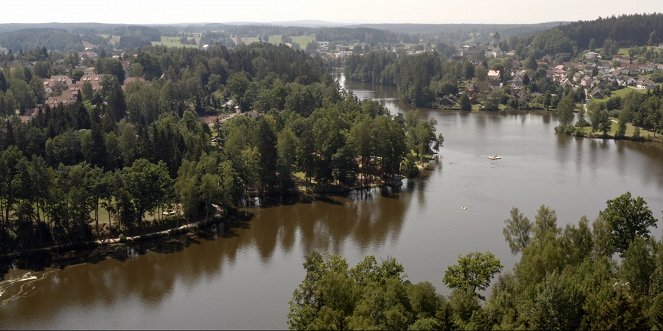 Jedna země, jeden domov - Kuvat elokuvasta