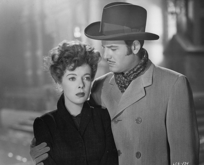 Escape Me Never - Filmfotos - Ida Lupino, Gig Young