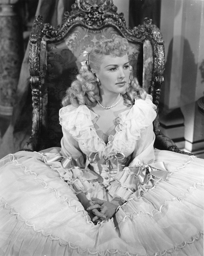 That Lady in Ermine - Filmfotók - Betty Grable