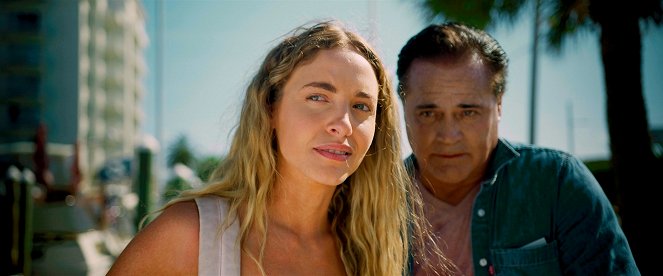 Shark Waters - Z filmu - Meghan Carrasquillo, Jim Fitzpatrick