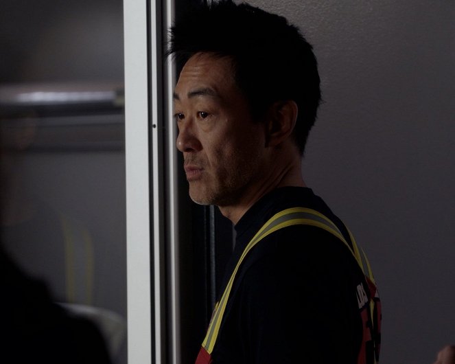 9-1-1 Notruf L.A. - In Another Life - Filmfotos - Kenneth Choi