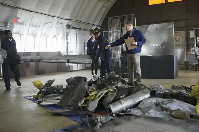 Air Crash Investigation Special Report - Photos