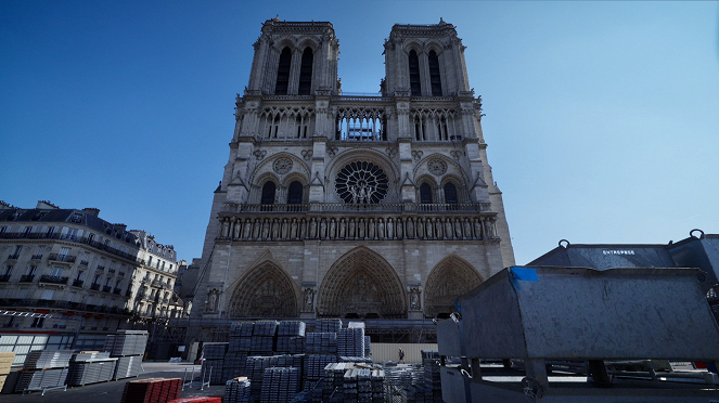 Vzkříšení katedrály Notre-Dame - Z filmu