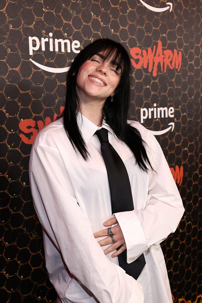 Rajzás - Rendezvények - Swarm Red Carpet Premiere and Screening in Los Angeles at Lighthouse Artspace LA on March 14, 2023 in Los Angeles, California