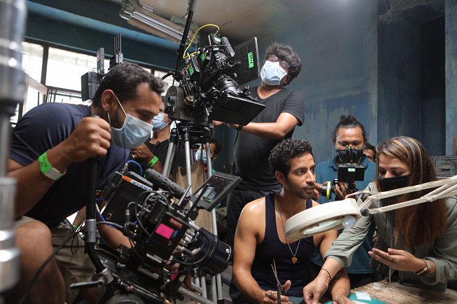 Faux - Dhanrakshak - Tournage - Bhuvan Arora