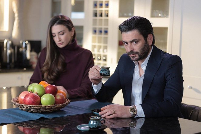 Eşkiya Dünyaya Hükümdar Olmaz - Season 6 - Episode 19 - Photos - Ozan Akbaba