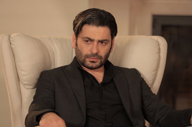 Eşkiya Dünyaya Hükümdar Olmaz - Season 6 - Episode 26 - Photos - Ozan Akbaba