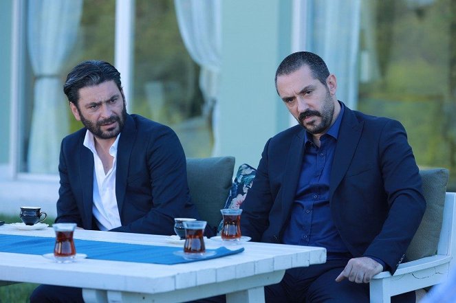 Eşkiya Dünyaya Hükümdar Olmaz - Episode 34 - De la película - Ozan Akbaba