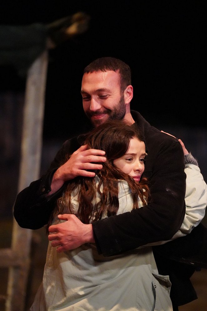 Ateş Kuşları - Episode 8 - Photos - İlayda Alişan