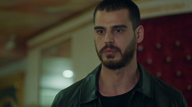 Yalnız Kurt - Episode 19 - De la película - Hasan Denizyaran