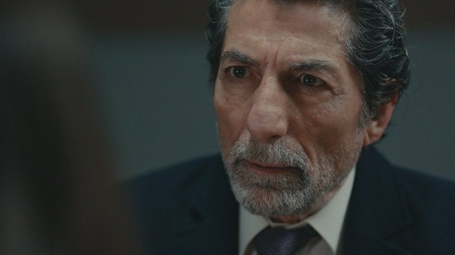 Aldatmak - Episode 20 - De la película - Mustafa Uğurlu