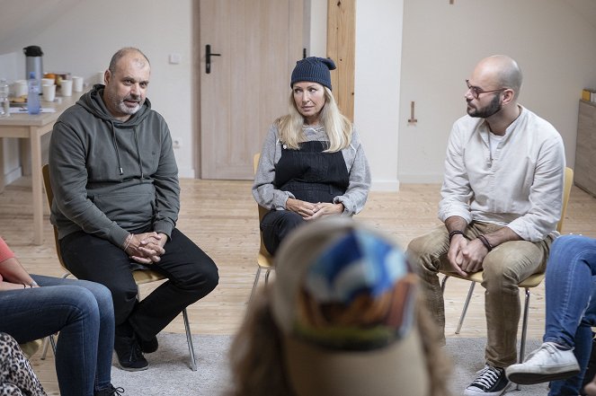 Ordinace v růžové zahradě - Popelka nebo rebelka - Photos - Petr Rychlý, Kateřina Brožová