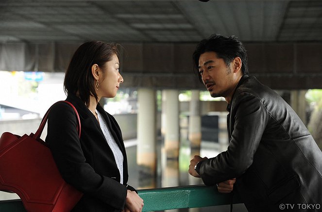 Headhunter - Episode 3 - Photos - Eiko Koike, Hiroyuki Hirayama