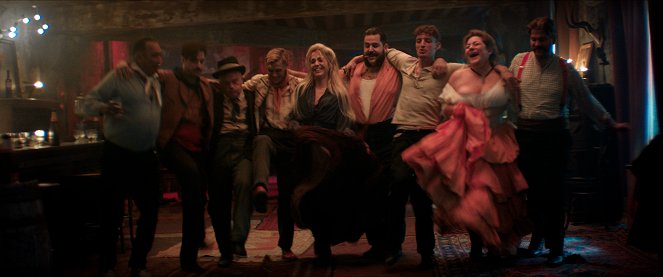 Gangs of Paris - Filmfotos - Dominique Pinon, Rod Paradot, Alice Isaaz, Victor Artus Solaro, Niels Schneider, Emilie Gavois-Kahn