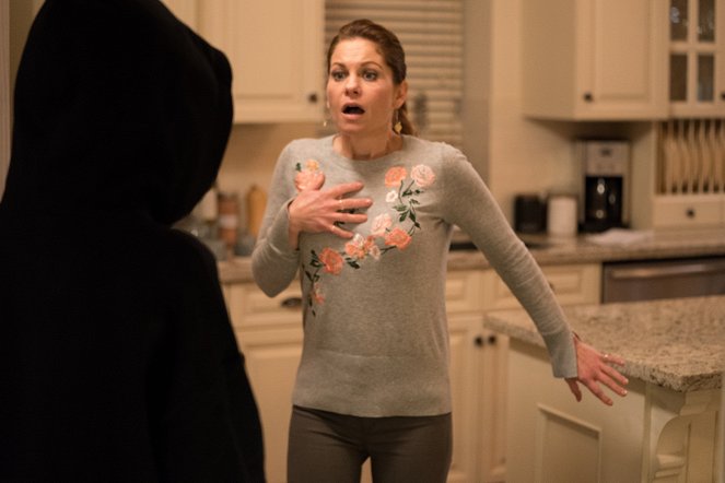 Last Scene Alive: An Aurora Teagarden Mystery - Z filmu