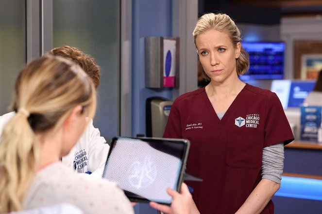 Chicago Med - Know When to Hold and When to Fold - De la película - Jessy Schram