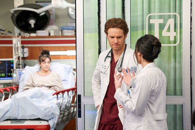 Chicago Med - What You See Isn't Always What You Get - Van film - Nick Gehlfuss