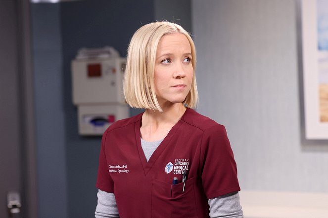 Chicago Med - On Days Like Today... Silver Linings Become Lifelines - Filmfotos - Jessy Schram