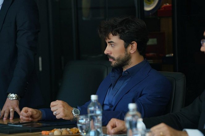 Kalp Yarası - Episode 4 - Photos - Gökhan Alkan