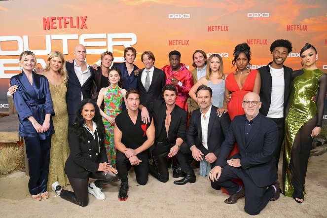 Outer Banks - Season 3 - Veranstaltungen - Netflix Premiere of Outer Banks Season 3 at Regency Village Theatre on February 16, 2023 in Los Angeles, California