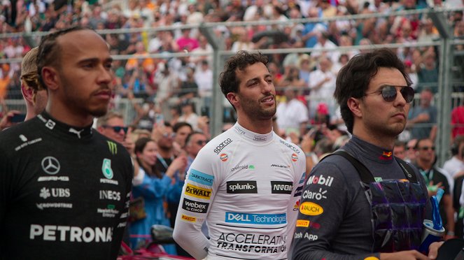 Formula 1: Drive to Survive - Like Father, Like Son? - Photos - Lewis Hamilton, Daniel Ricciardo, Sergio Pérez