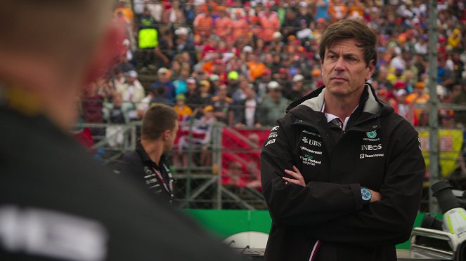 Formula 1: Drive to Survive - Pardon My French - Photos - Toto Wolff