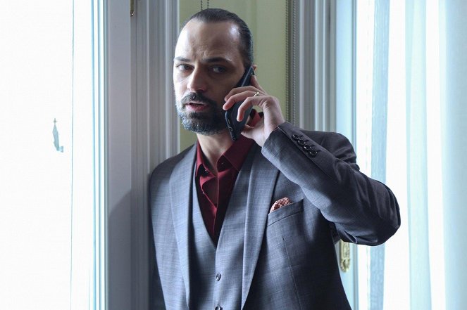 Gel Dese Aşk - Episode 4 - Kuvat elokuvasta - Ertan Saban