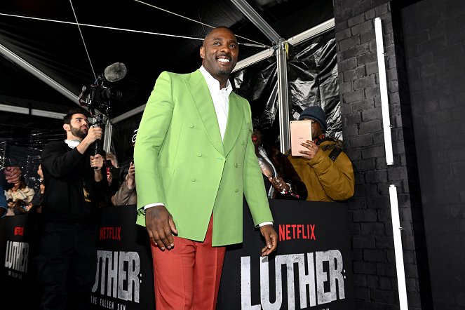 Luther: Pád z nebes - Z akcií - Luther: The Fallen Sun US Premiere at The Paris Theatre on March 08, 2023 in New York City - Idris Elba