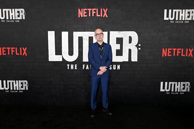 Luther: Pád z nebes - Z akcií - Luther: The Fallen Sun US Premiere at The Paris Theatre on March 08, 2023 in New York City - Neil Cross