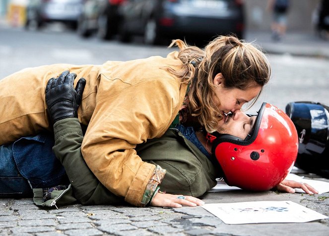 Je l'aime à mentir - Van film - Julie De Bona, Samir Boitard