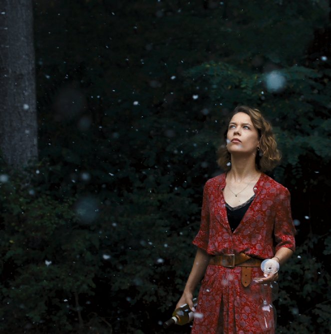 El cielo rojo - De la película - Paula Beer